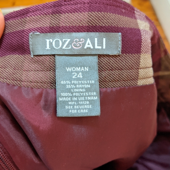 Belt Plaid Skirt - Picture 6 of 6